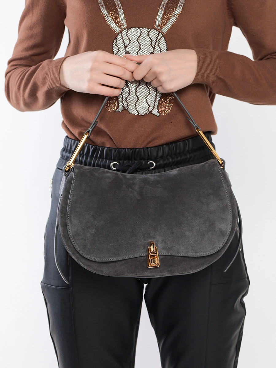 Сумка-сэдл серого цвета